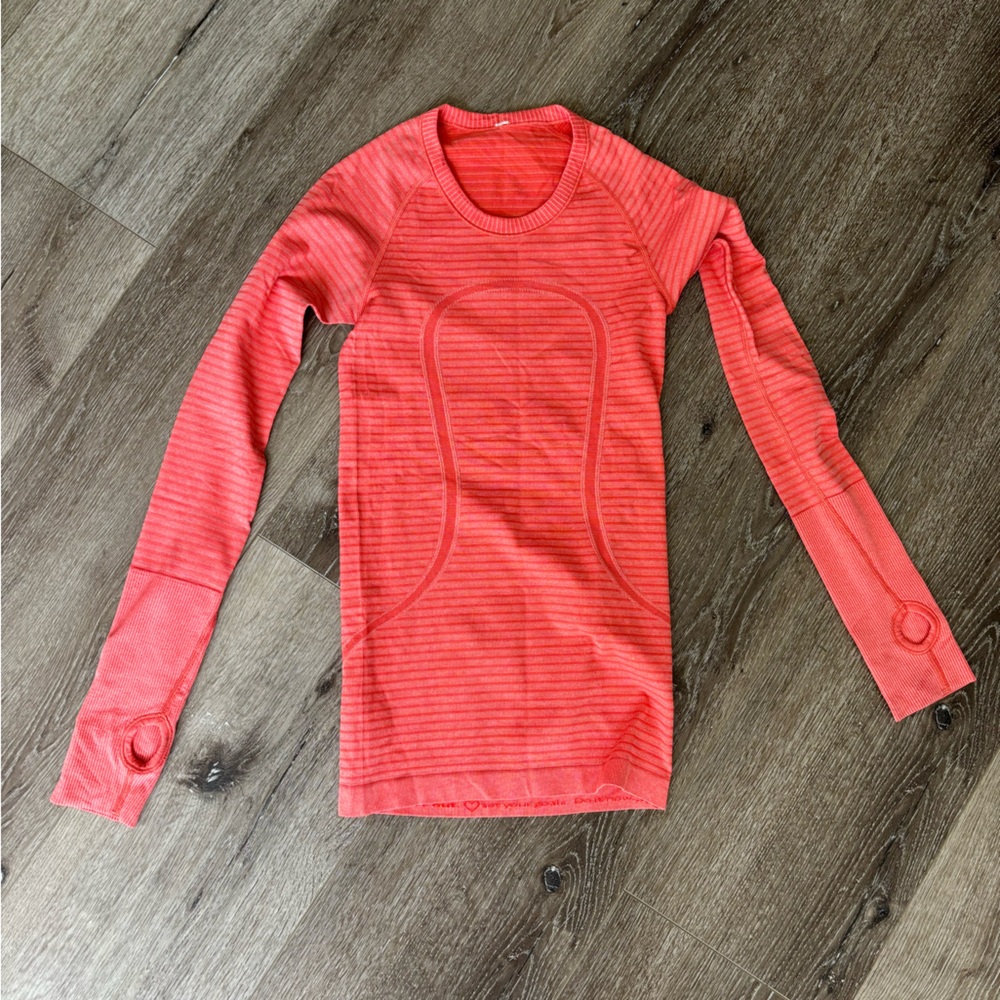 Lululemon top
